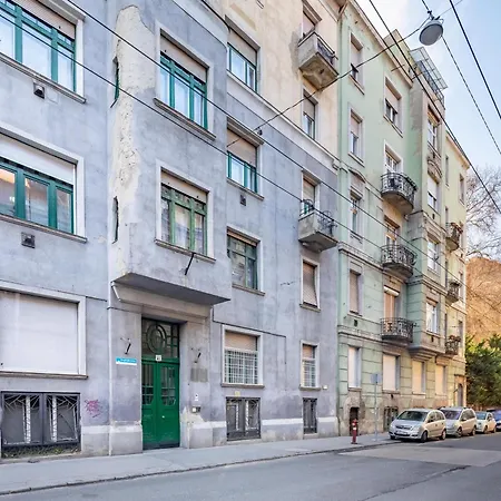 Appartamento New Chic Next To Heroes' Square *
